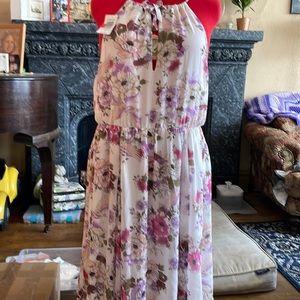 Torrid size 2 (18/20) summer sleeveless dress.